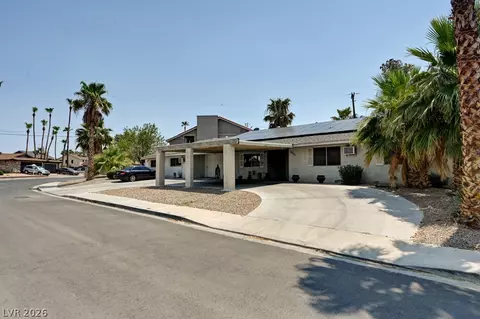 1951 Papago Ln, Las Vegas, NV 89169