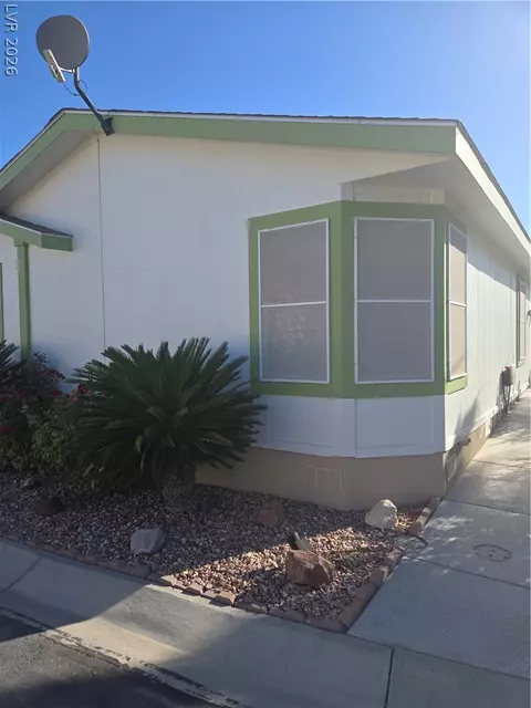 310 Brentwood Dr, Pahrump, NV 89048