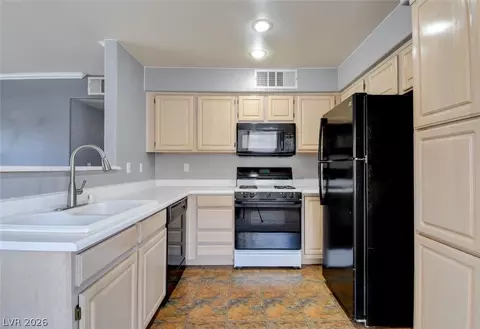 5710 E Tropicana Ave #2007, Las Vegas, NV 89122