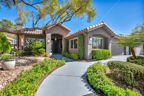 8964 Echo Ridge Dr, Las Vegas, NV 89117