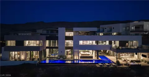 669 Dragon Peak Dr, Henderson, NV 89012