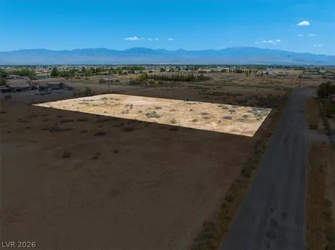 4580 Laurence Rd, Pahrump, NV 89048