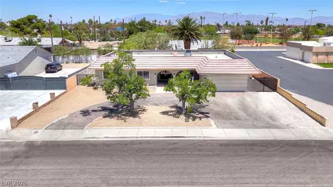 5800 Cory Pl, Las Vegas, NV 89107