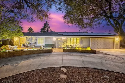 7733 Firethorn Ln, Las Vegas, NV 89123