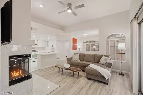7400 W Flamingo Rd #2058, Las Vegas, NV 89147