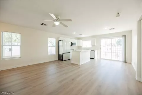 4736 Woodland Ave, Las Vegas, NV 89121