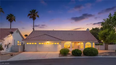 825 Royal Moon Ave, Las Vegas, NV 89123