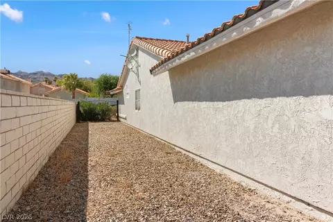 Exterior - 2055 Cholla Way, Laughlin, NV 89029 photo 12 of 27