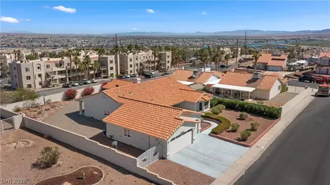 View/Area - 2055 Cholla Way, Laughlin, NV 89029 photo 7 of 9