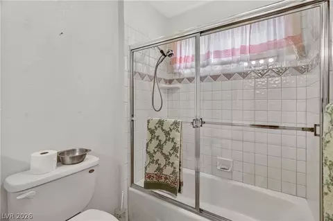 Bath - 2055 Cholla Way, Laughlin, NV 89029 photo 2 of 8