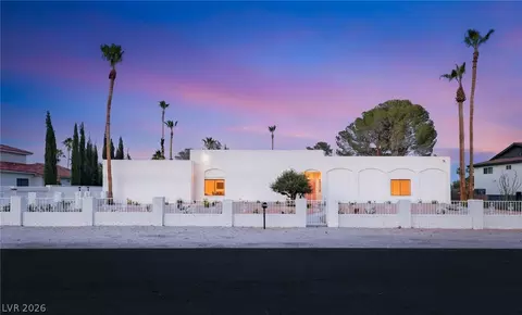 3070 Mann St, Las Vegas, NV 89146