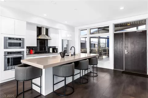 8925 W Flamingo Rd #325, Las Vegas, NV 89147