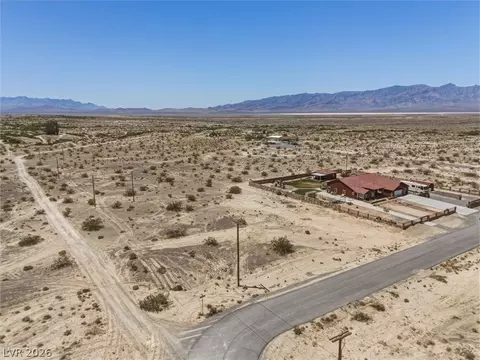 5991 E Carter Ln, Pahrump, NV 89061