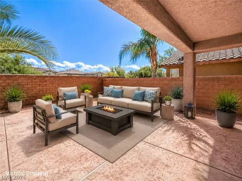 10240 Montes Vascos Dr, Las Vegas, NV 89178