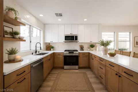 9516 Fox Forest Ave, Las Vegas, NV 89129