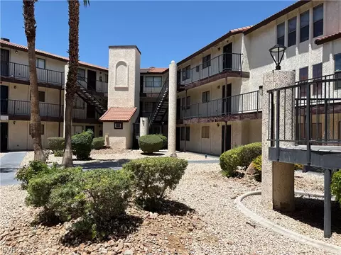2080 Karen Ave #17, Las Vegas, NV 89169