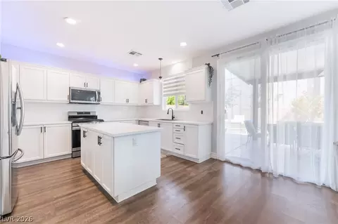 9762 Valmeyer Ave, Las Vegas, NV 89148