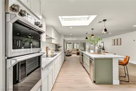 9130 Belcastro St, Las Vegas, NV 89113