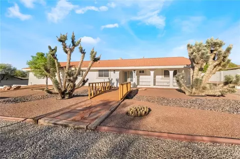 429 Crestway Rd, Henderson, NV 89015