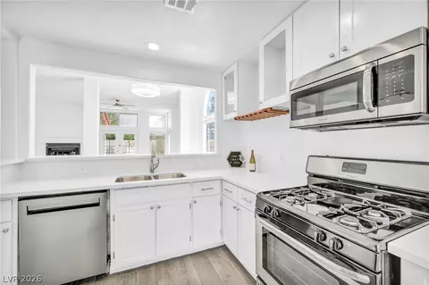 2124 Brighton Shore St, Las Vegas, NV 89128
