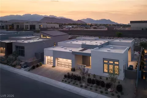 11050 Desert Heights Ave, Las Vegas, NV 89135