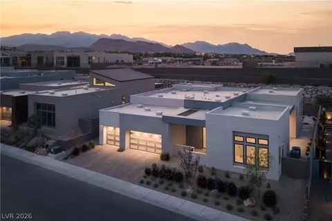 11050 Desert Heights Ave, Las Vegas, NV 89135