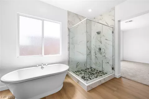Bath - 206 Devon Crest Ave, Henderson, NV 89015 photo 1 of 3