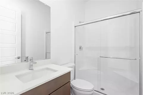 Bath - 206 Devon Crest Ave, Henderson, NV 89015 photo 3 of 3