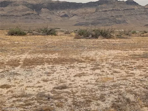 5900 N Fitzroy Ave, Pahrump, NV 89060