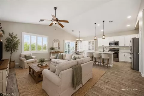 9816 Red Horse St, Las Vegas, NV 89143
