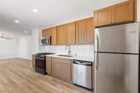 513 Kasper Ave, Las Vegas, NV 89106