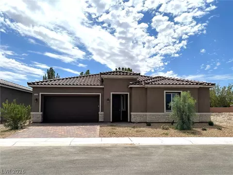 5686 Victoria Falls Dr, Pahrump, NV 89061