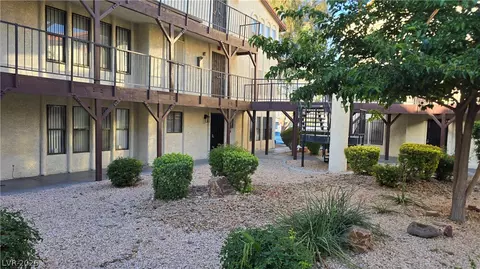 2080 Karen Ave #49, Las Vegas, NV 89169