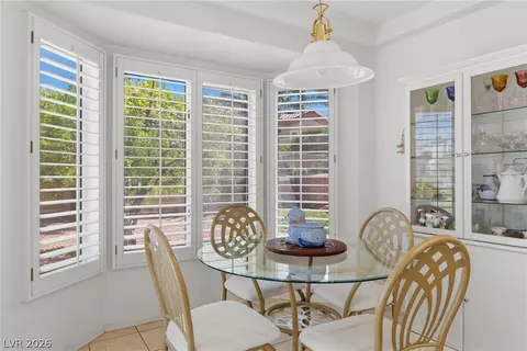 9917 Woodhouse Dr, Las Vegas, NV 89134