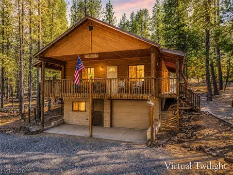 201 W Mammoth View Dr, Mammoth Creek, UT 84735
