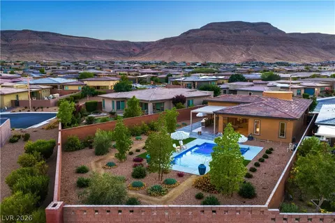 6720 Iron Square St, Las Vegas, NV 89148