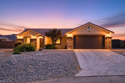 6711 Greenbriar Ct, Pahrump, NV 89061