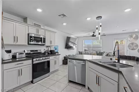 4915 Chidlaw Ave #3, Las Vegas, NV 89115