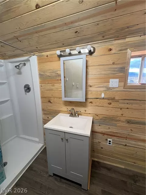 Bath - 95 Eureka St, Baker, NV 89311 photo 1 of 3