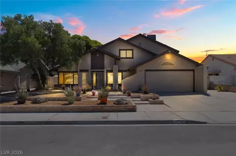 4560 Green Canyon Dr, Las Vegas, NV 89103