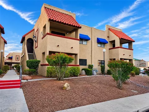 4211 Sanderling Cir #286, Las Vegas, NV 89103