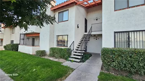 1701 E Katie Ave #33, Las Vegas, NV 89119