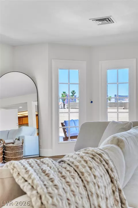 3924 Delos Dr, Las Vegas, NV 89103