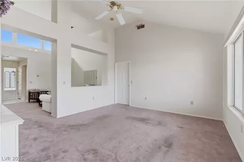 9024 Sundial Dr, Las Vegas, NV 89134