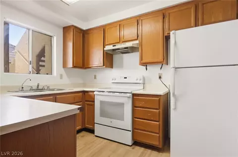Kitchen - 2160 Highpointe Dr #102, Laughlin, NV 89029 photo 2 of 5