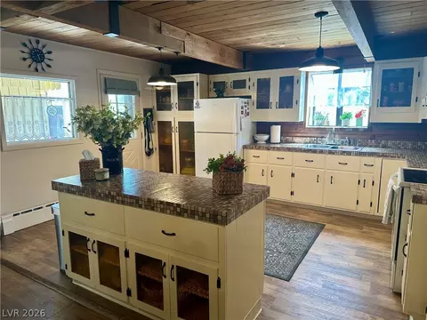 Kitchen - 798 Murry St, Ely, NV 89301 photo 2 of 2
