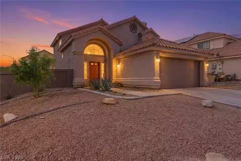 8301 Classic Villa Ct, Las Vegas, NV 89128