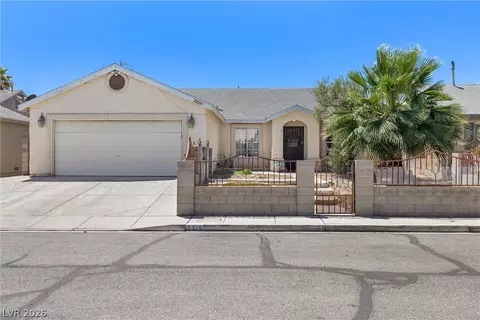 2215 Allegiance Dr, North Las Vegas, NV 89032