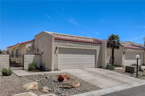 2530 Palace View Dr, Las Vegas, NV 89121