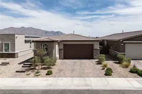 9734 Pacific Pine St, Las Vegas, NV 89143
